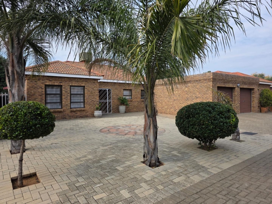 3 Bedroom Property for Sale in Carters Glen Northern Cape